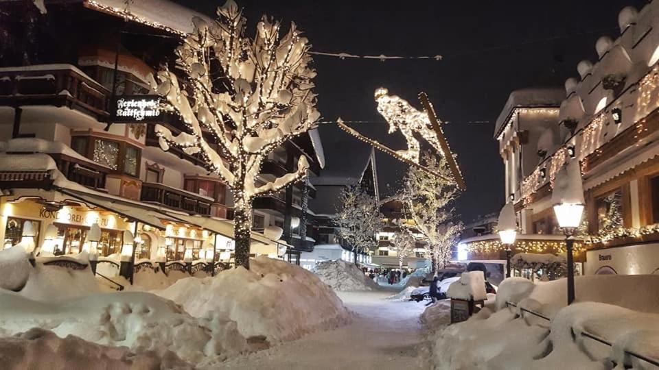 Pension Ostbach ロイタシュ エクステリア 写真