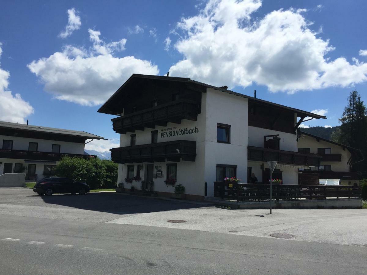 Pension Ostbach ロイタシュ エクステリア 写真