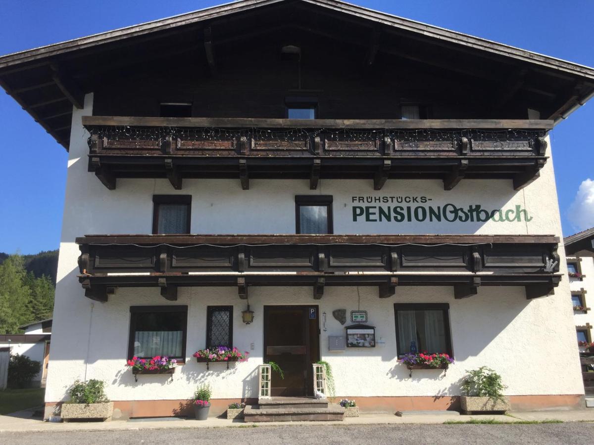 Pension Ostbach ロイタシュ エクステリア 写真